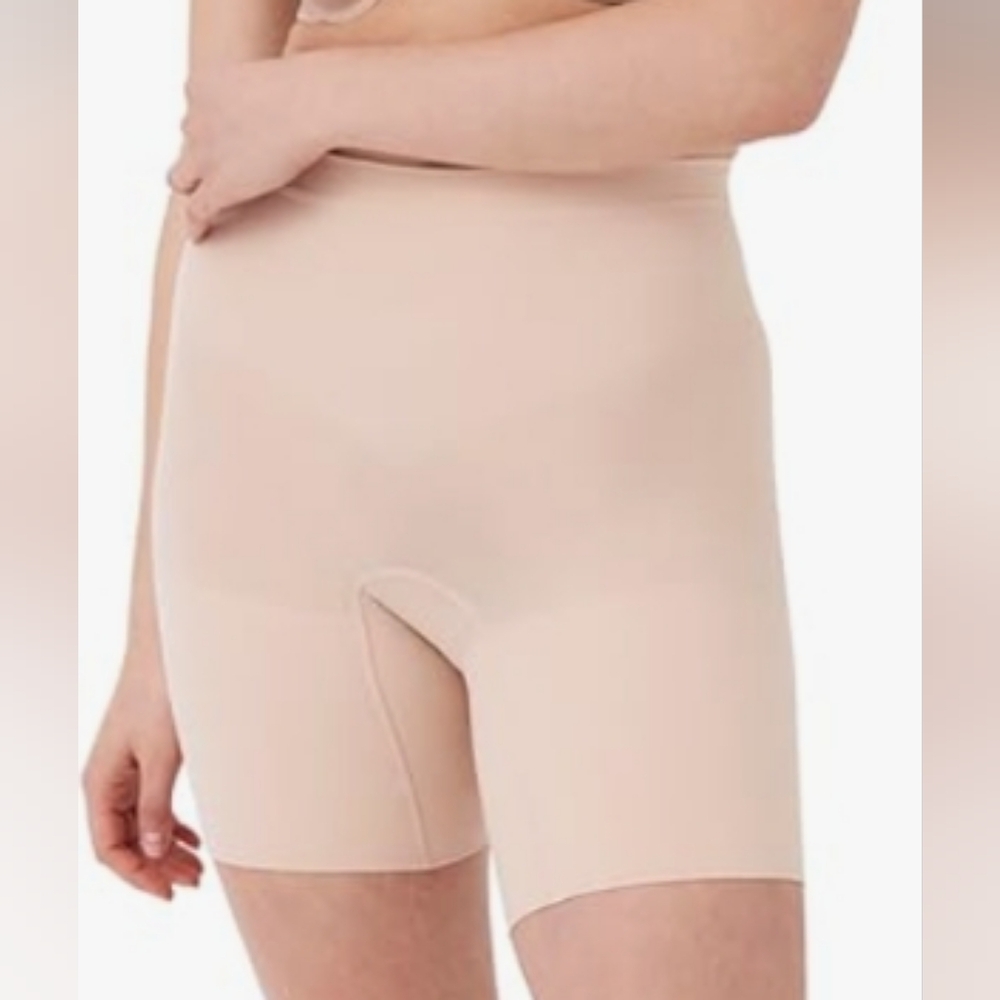 Spanx Seamless Power Short Size Small